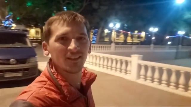 Вечерняя набережная Геленджика смотреть онлайн