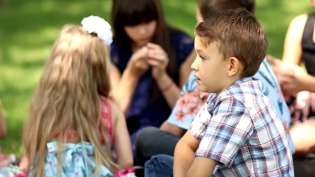 16. Мали (Урок через маленького калеку) Детские короткие истории смотреть онлайн