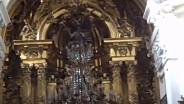 La chiesa de Las Calatravas di Madrid смотреть онлайн