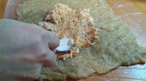 Мясной рулет из двух видов фарша