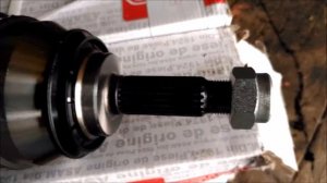 Привод в сборе на Рено Логан