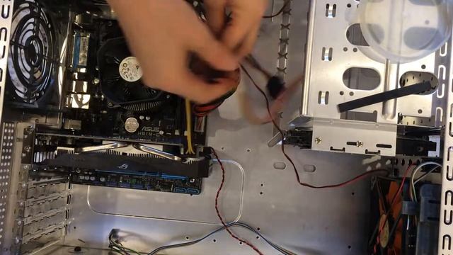 ИГРОВОЙ ПК ЗА 13-15к С АВИТО!!! Тащит всё на высоких. Топ пк с авито смотреть онлайн