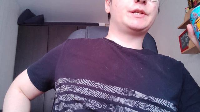 Энергетик black monster mango (голубой) и пирожок с курицей смотреть онлайн