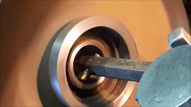 Ремонт натяжного колеса BERCO DC 2557 смотреть онлайн