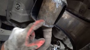 ВЫРЕЗАЛ КАТАЛИЗАТОР НА РЕНО ЛОГАН