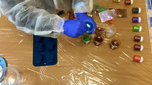 Эпоксидная смола для заливки и перламутровые красители смотреть онлайн