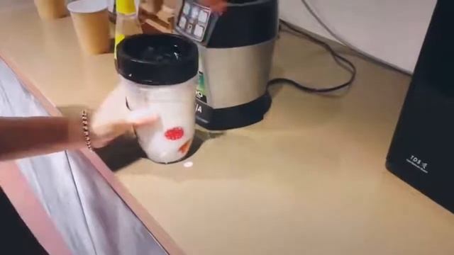 Смешные Моменты С Феликсом из Stray kids? приятного просмотра;) смотреть онлайн