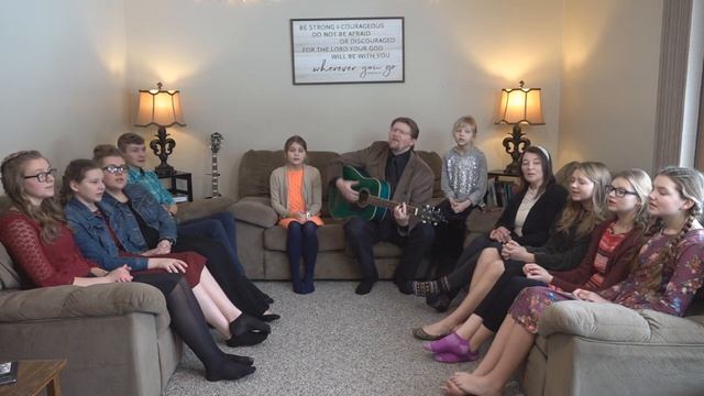 Песня под гитару -"Прихожу к Тебе". Семья Савченко смотреть онлайн