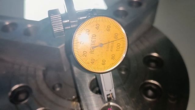 Выкатываем соосность на токарном станке с револьверной головой. Смотрим провисания. смотреть онлайн