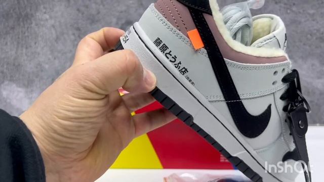Зимние Кроссовки Nike Dunk Low Toyota смотреть онлайн