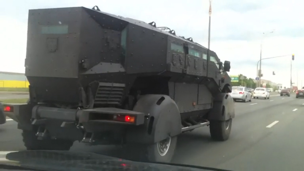 Новейшая техника для МВД. Предположительно БМП "Каратель". смотреть онлайн