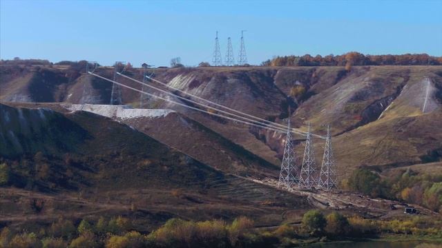 Опоры УС500-1 при строительстве ВЛ 500 кВ Донская АЭС - Старый Оскол №2 смотреть онлайн