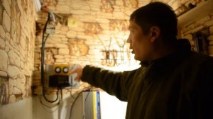 Дом в лесу. отсутствие электроэнергии-работа солнечных панелей