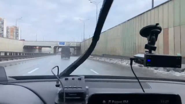 Часть 1: Сравнение sho-me G 1000 signature и Silverstone F1 Sochi Pro на новую Стрелку М смотреть онлайн