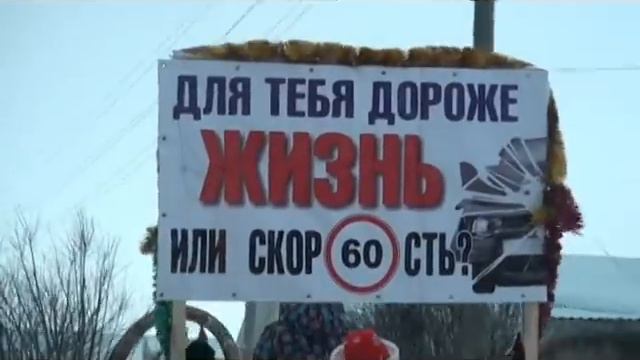 Дед Мороз проехал в санях по городу смотреть онлайн