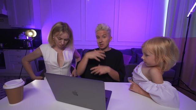 КУКОЯКИ СМОТРЯТ СВОИ СТАРЫЕ ВИДЕО В ТИКТОКЕ! Кринж…?