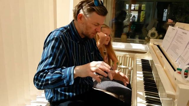 SONGWRITING - FAMILY OF CHORDS - MAM'S DREAM смотреть онлайн