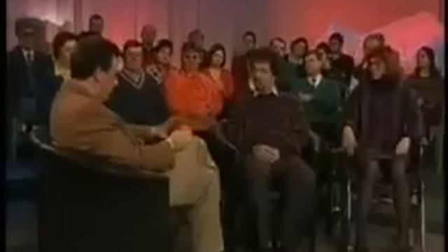 Eve Hartman entrevista a spanair y a manolo смотреть онлайн
