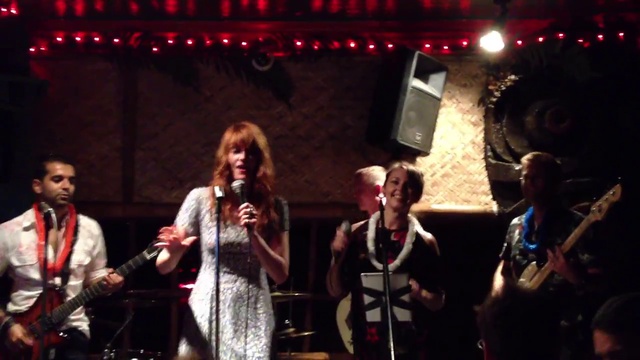 Get Lucky - Standing In The Way Of Control - Florence Welch (Florence & the Machine) смотреть онлайн