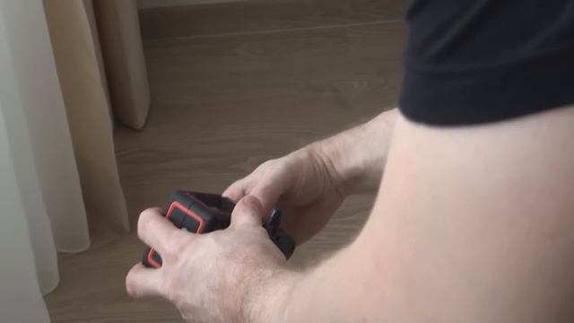 Как повесить мебель (полку) на стену. Лазерный уровень ADA CUBE MINI смотреть онлайн