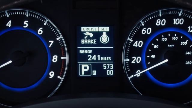 2013 Infiniti FX - Dot Matrix Liquid Crystal Display смотреть онлайн