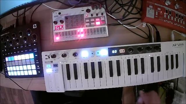 Arturia keystep 37 acid house tutorial. How to make it roll! смотреть онлайн