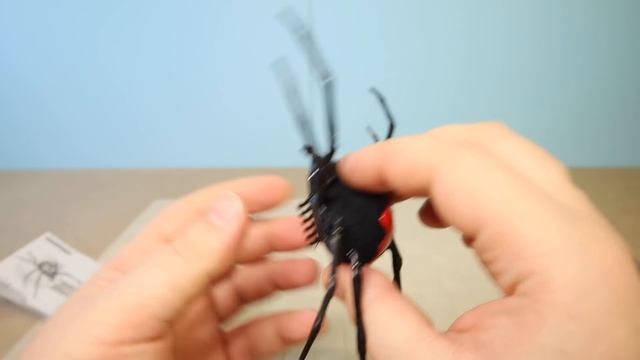 как ЖИВОЙ ПАУК робот Zuru Robo Alive