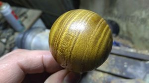 Изготовление деревянных шариков на токарном станке