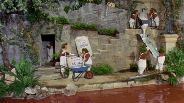 Willy Wonka & The Chocolate Factory – Augustus Gloop (w/ 2005 Song)