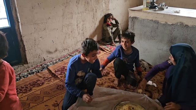 Lasting love in the nomadic hut: the prosperity of the Sogra family in the nomadic hut of Maryam смотреть онлайн