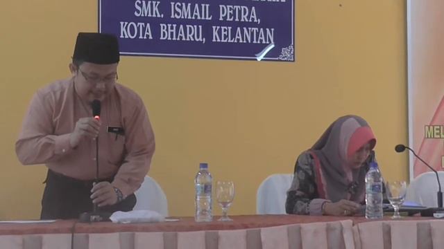 Majlis Penyampaian BB1M 2014 SMK Ismail Petra смотреть онлайн