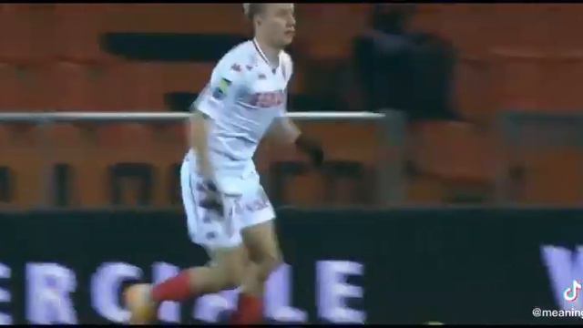 Только вышел на поле, а уже показал кто тут папа🙃🙃🙃🙃!!!!!!! смотреть онлайн