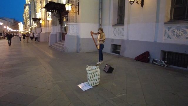 Москва. Никольская улица вечером. Moscow. Nikolskaya street in the evening. смотреть онлайн