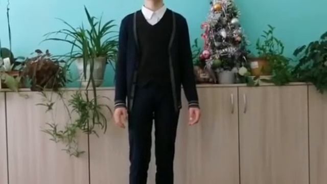 Львов Константин читает стихотворение А.А. Фета "В саду" смотреть онлайн