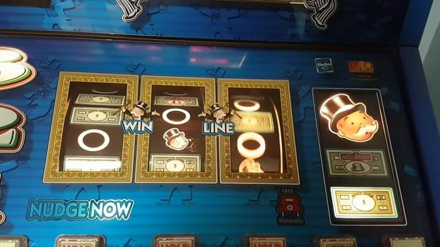 Monopoly Deluxe streak смотреть онлайн