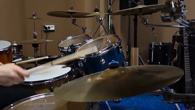 Mapex Maple Deluxe 14x6.5 Taiwan смотреть онлайн