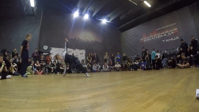 TORI (DOMINANT) vs DAN FOX (THUNDERSTORMS) | ОТБОР НА YALTA SUMMER JAM | МОСКВА | 2017 смотреть онлайн