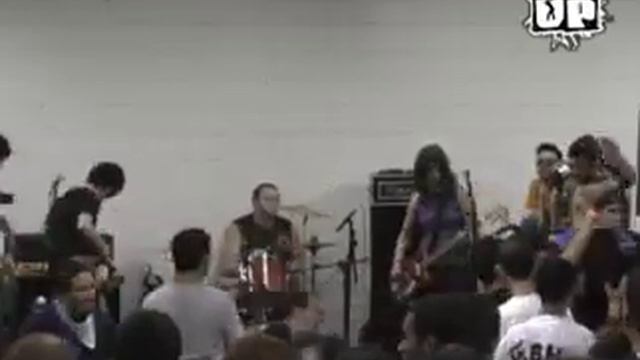 Defect Defect - Yeah, I'm a Terrorist (Verdurada 19/01/2008) смотреть онлайн