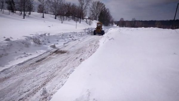 Грейдер чистит дорогу / Работа грейдера / Тайна тракториста.