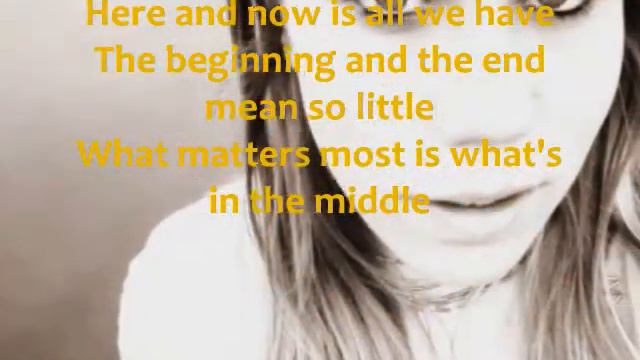 The Middle-Lauren Alaina-Lyric Video смотреть онлайн