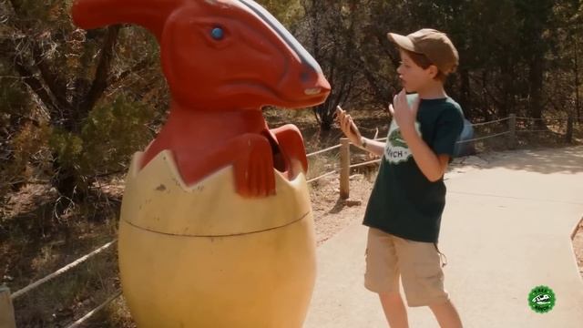 Park Ranger Aaron Vs. Park Ranger LB Dinosaur Hide and Seek! | T-Rex Ranch Dinosaur Videos for Kids смотреть онлайн