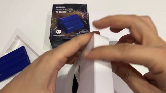 Unboxing Samsung Portable SSD T7 Shield USB 3.2 смотреть онлайн