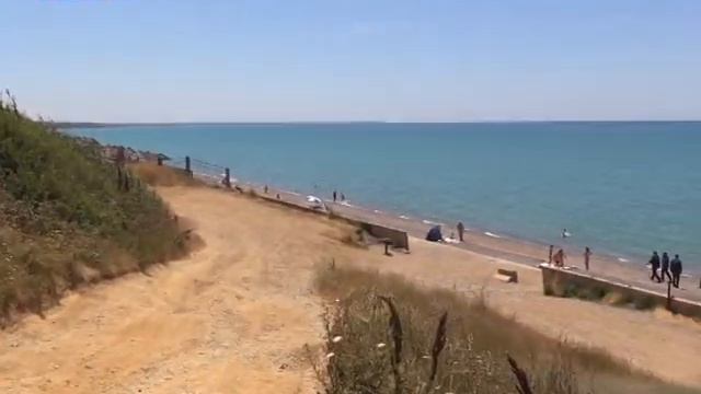 Сотрудники МЧС рассказали крымчанам, почему нельзя купаться на «диких» пляжах смотреть онлайн
