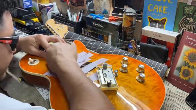 Installing Gibson Parts on a Chibson Quilted Top ￼Epi #4￼ @MusicNomadPolish @These_go_to_eleven_195 смотреть онлайн