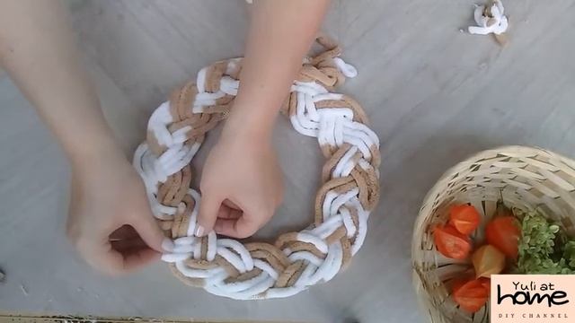 ОСЕННИЙ уютный ВЕНОК / осенний декор / FALL DECOR / DIY Yuli at home смотреть онлайн