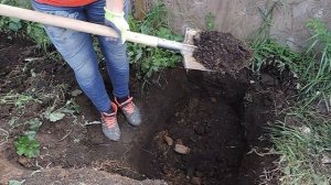 «Строим дом в деревне» Отлили арболит.  Начали откапывать фундамент из арболита.