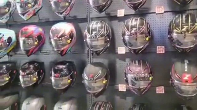 Helmet window shopping lang muna. #nhadcruz #goodvibes #helmet #trending #viral смотреть онлайн