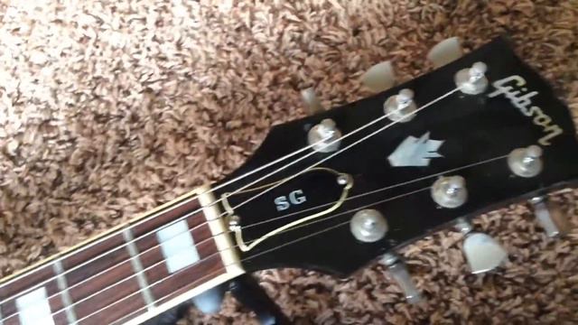Trogly's Guitars: 1979 Gibson SG Standard смотреть онлайн