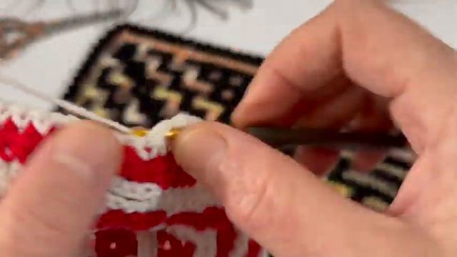 Geleneksel Dokunuşlar?Modern Çizgiler?Tığ İşi, Mozaik ve İnterlocking Harmanı смотреть онлайн