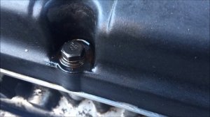 Tucson. Течь масла через болт в клапанной крышке.